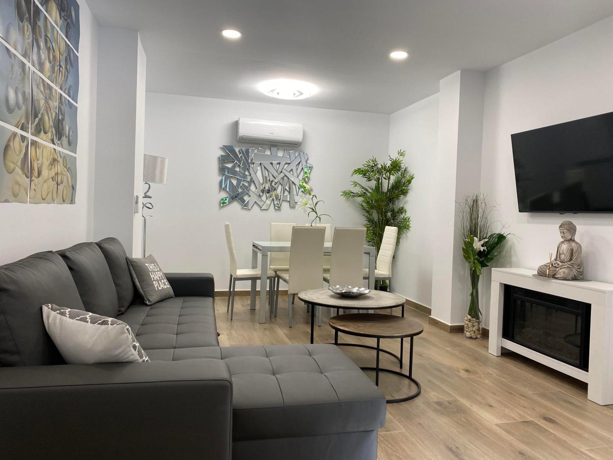 Deluxe Apartment,1543084135:JPEG